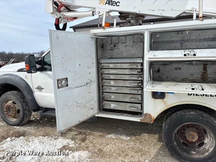 image for item FG0042 2011 Ford F550 Super Duty XL bucket truck