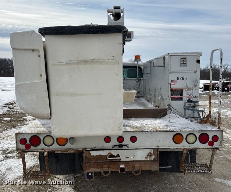 image for item FG0042 2011 Ford F550 Super Duty XL bucket truck