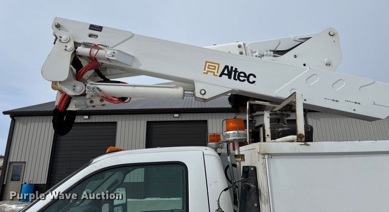 image for item FG0042 2011 Ford F550 Super Duty XL bucket truck