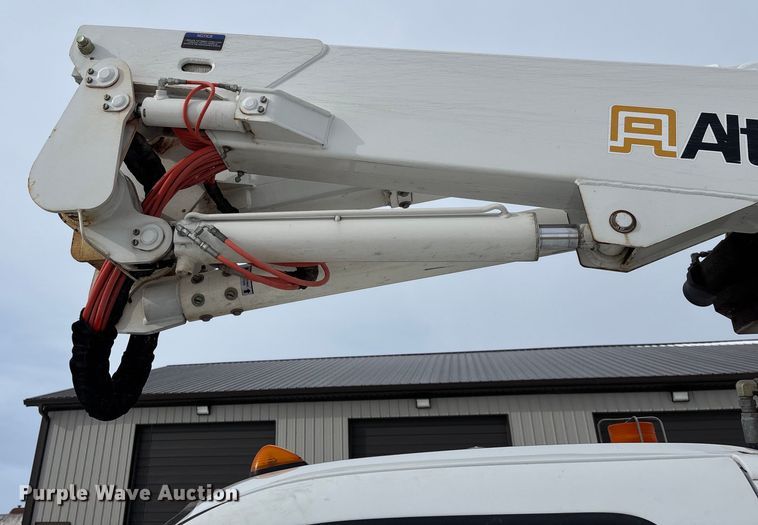 image for item FG0042 2011 Ford F550 Super Duty XL bucket truck