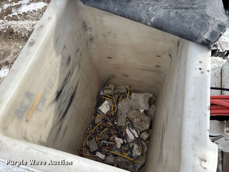 image for item FG0042 2011 Ford F550 Super Duty XL bucket truck