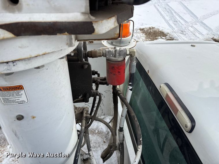 image for item FG0042 2011 Ford F550 Super Duty XL bucket truck