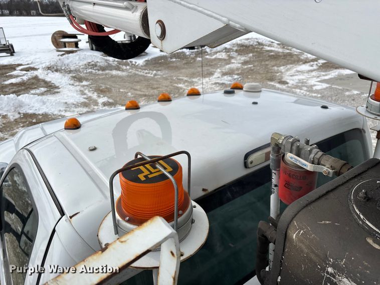 image for item FG0042 2011 Ford F550 Super Duty XL bucket truck