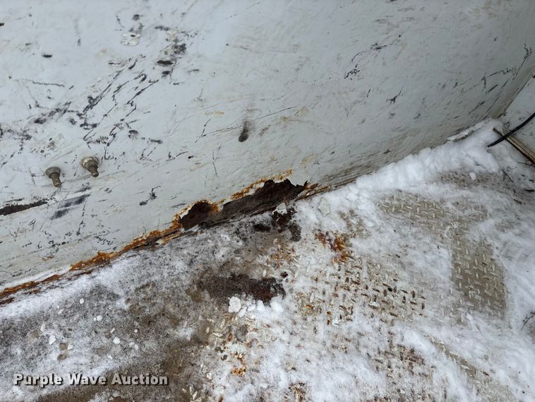 image for item FG0042 2011 Ford F550 Super Duty XL bucket truck