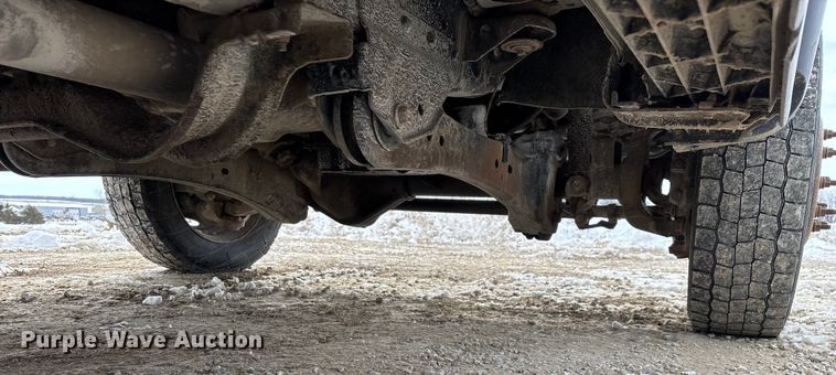 image for item FG0042 2011 Ford F550 Super Duty XL bucket truck