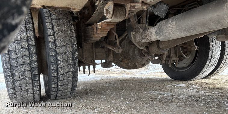 image for item FG0042 2011 Ford F550 Super Duty XL bucket truck