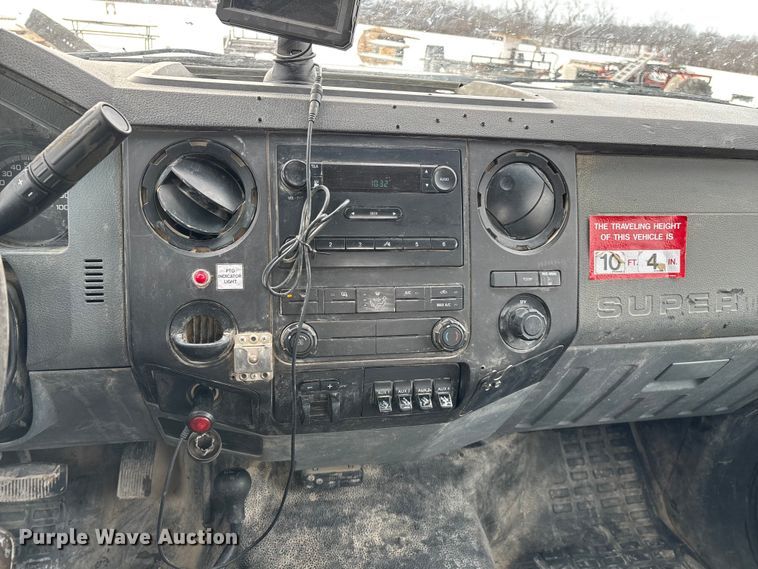 image for item FG0042 2011 Ford F550 Super Duty XL bucket truck