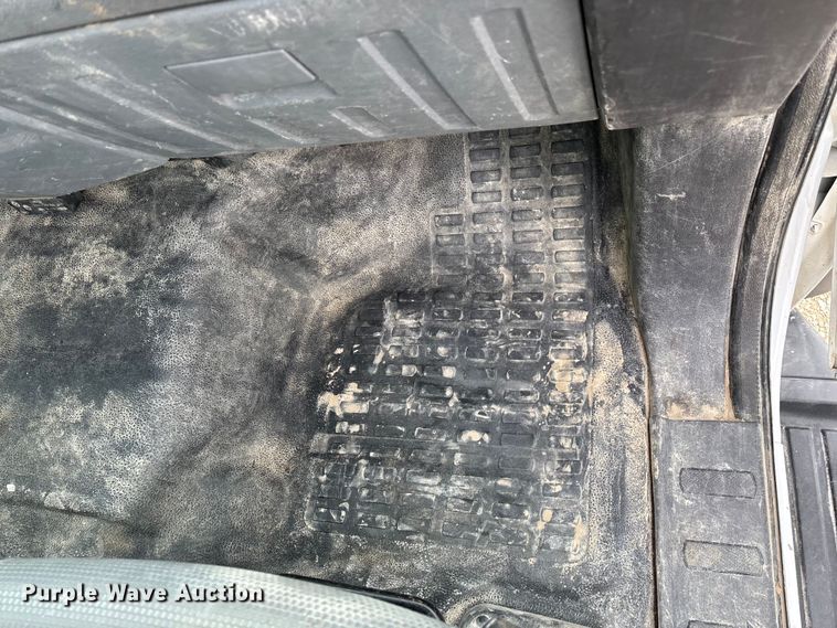 image for item FG0042 2011 Ford F550 Super Duty XL bucket truck