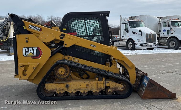 image for item FG0043 2022 Caterpillar 299D3 skid steer loader