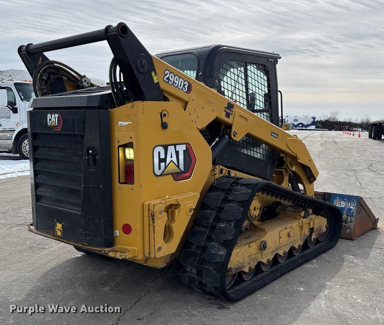 image for item FG0043 2022 Caterpillar 299D3 skid steer loader