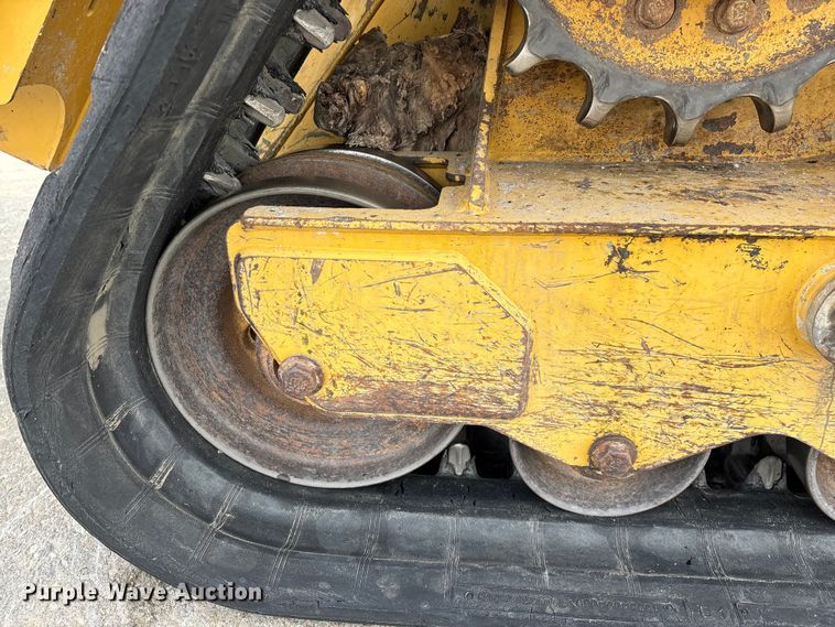 image for item FG0043 2022 Caterpillar 299D3 skid steer loader