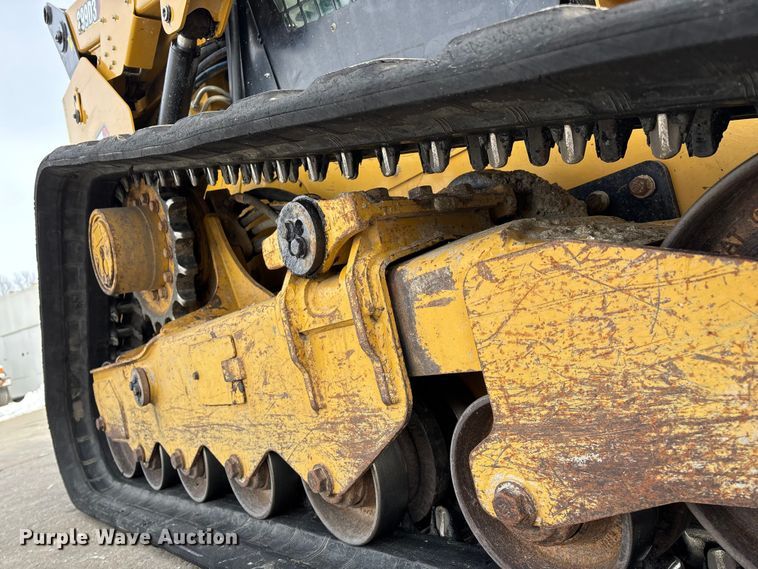 image for item FG0043 2022 Caterpillar 299D3 skid steer loader