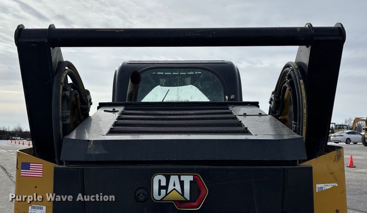 image for item FG0043 2022 Caterpillar 299D3 skid steer loader