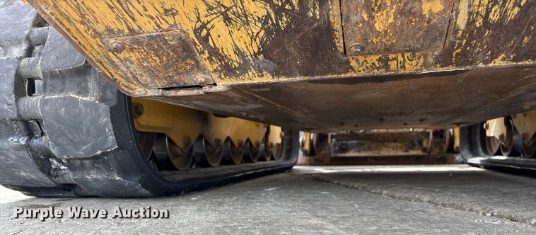 image for item FG0043 2022 Caterpillar 299D3 skid steer loader