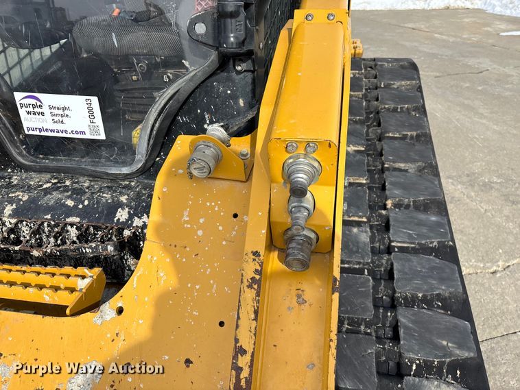 image for item FG0043 2022 Caterpillar 299D3 skid steer loader