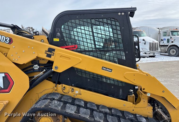 image for item FG0043 2022 Caterpillar 299D3 skid steer loader