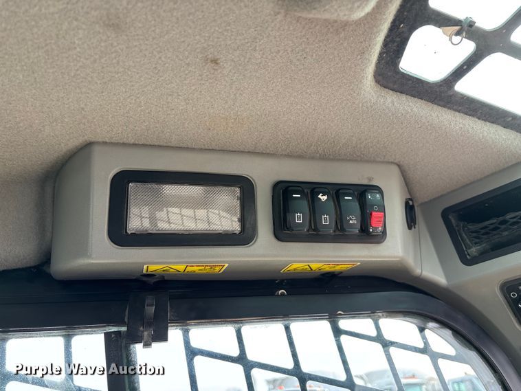 image for item FG0043 2022 Caterpillar 299D3 skid steer loader