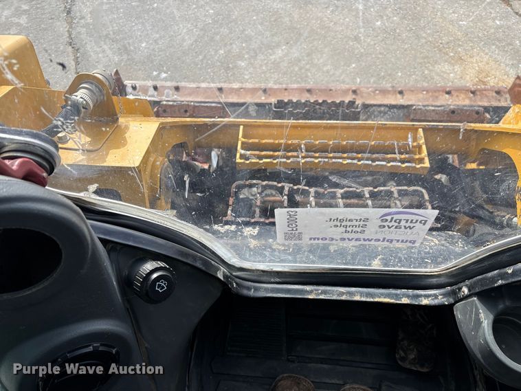 image for item FG0043 2022 Caterpillar 299D3 skid steer loader