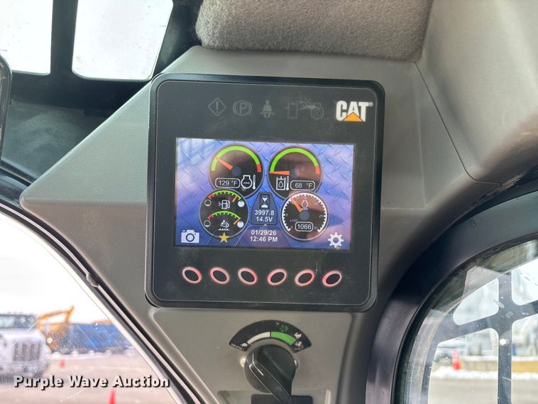 image for item FG0043 2022 Caterpillar 299D3 skid steer loader