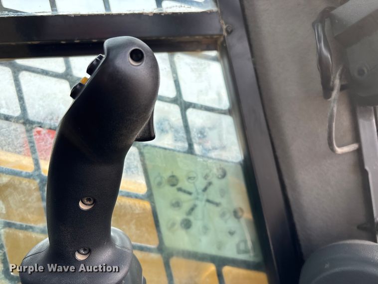 image for item FG0043 2022 Caterpillar 299D3 skid steer loader