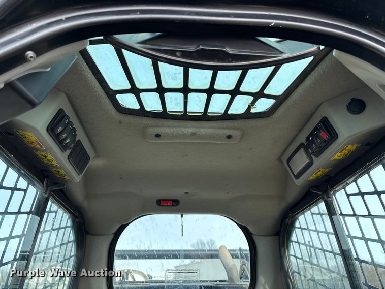 image for item FG0043 2022 Caterpillar 299D3 skid steer loader