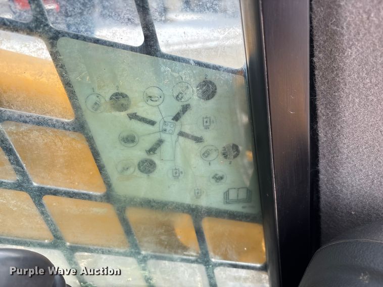 image for item FG0043 2022 Caterpillar 299D3 skid steer loader