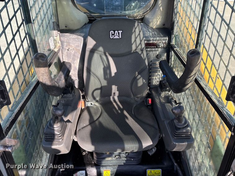 image for item FG0058 2021 Caterpillar 299D3 tracked skid steer loader