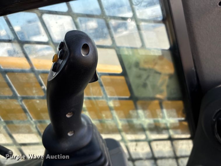 image for item FG0058 2021 Caterpillar 299D3 tracked skid steer loader