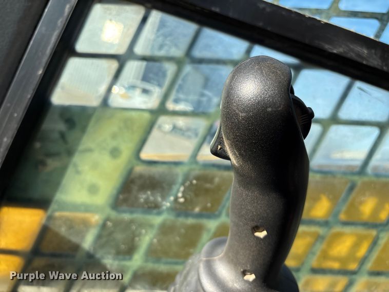 image for item FG0058 2021 Caterpillar 299D3 tracked skid steer loader