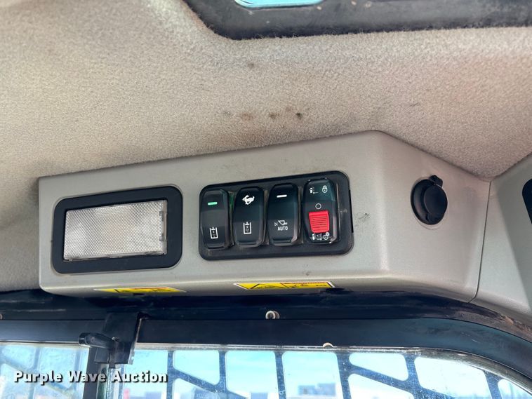 image for item FG0058 2021 Caterpillar 299D3 tracked skid steer loader