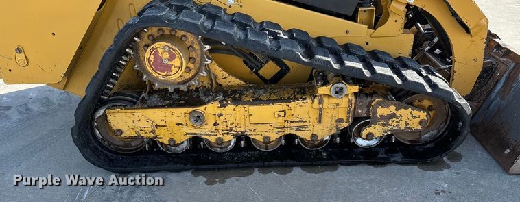 image for item FG0058 2021 Caterpillar 299D3 tracked skid steer loader