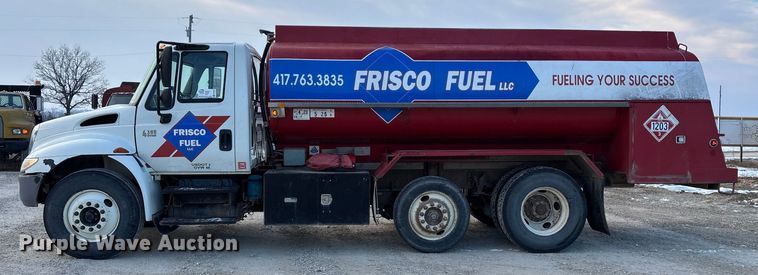 image for item FG0062 2006 International 4300 fuel truck
