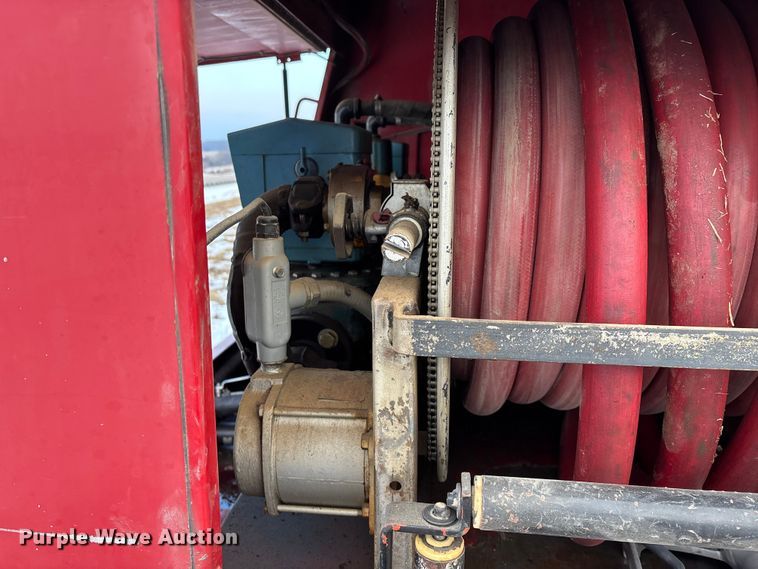 image for item FG0062 2006 International 4300 fuel truck