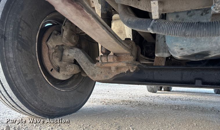 image for item FG0062 2006 International 4300 fuel truck