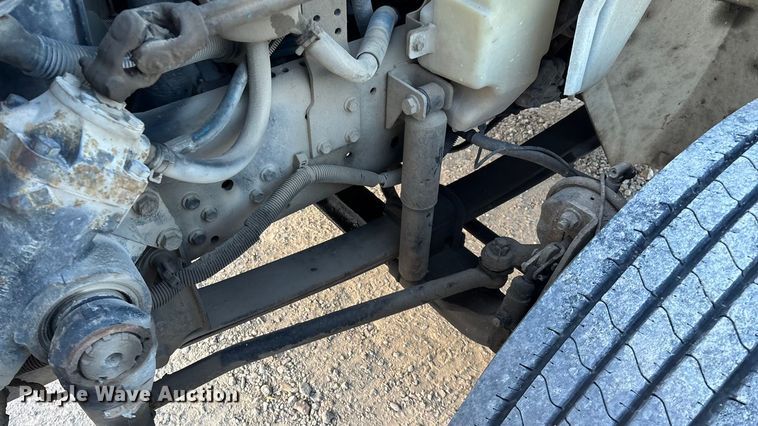 image for item FG0062 2006 International 4300 fuel truck