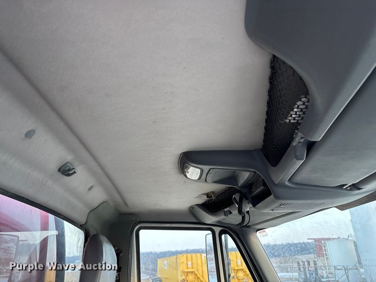 image for item FG0062 2006 International 4300 fuel truck