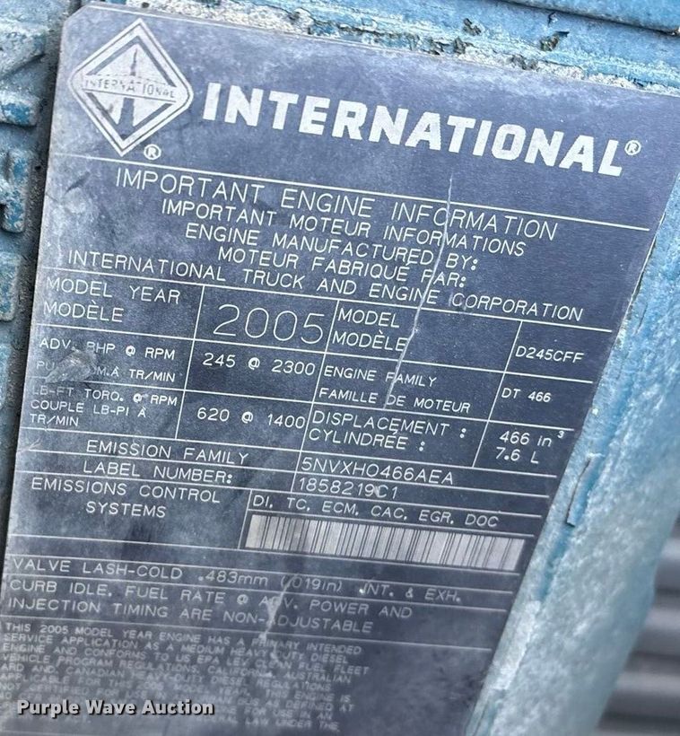 image for item FG0062 2006 International 4300 fuel truck