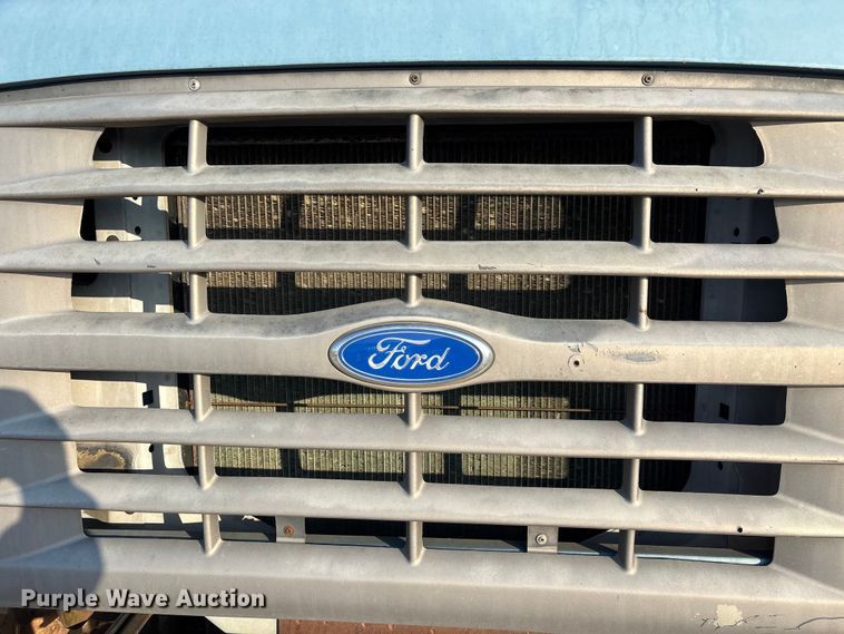 image for item FG0063 1995 Ford F700 fuel truck