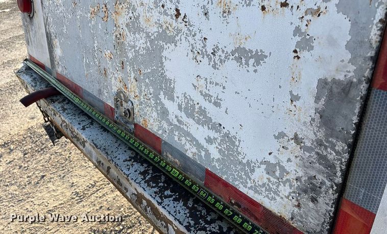 image for item FG0063 1995 Ford F700 fuel truck