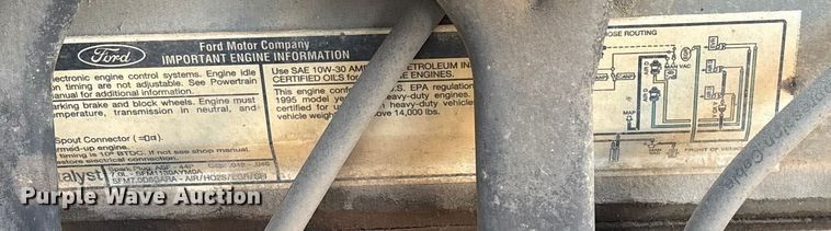 image for item FG0063 1995 Ford F700 fuel truck