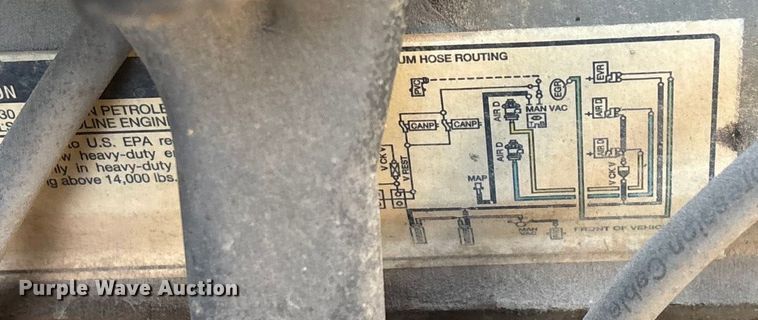 image for item FG0063 1995 Ford F700 fuel truck