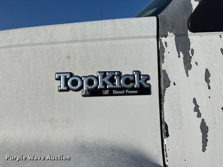 image for item FG0064 1991 GMC C6500 fuel truck