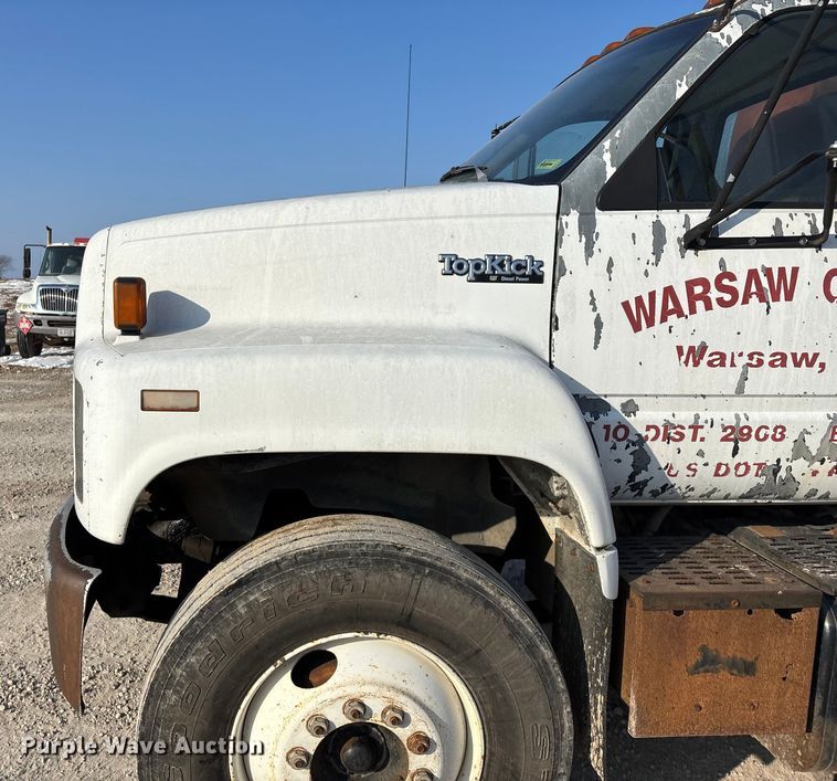 image for item FG0064 1991 GMC C6500 fuel truck