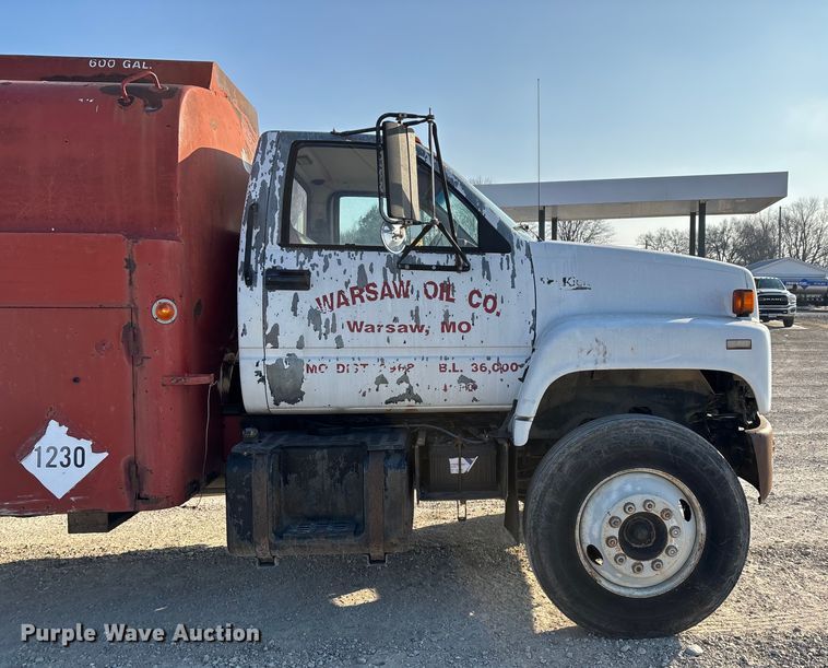 image for item FG0064 1991 GMC C6500 fuel truck