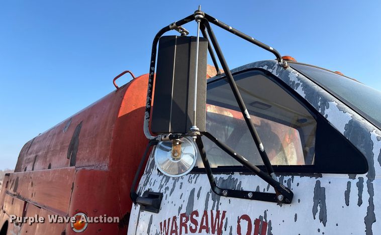 image for item FG0064 1991 GMC C6500 fuel truck