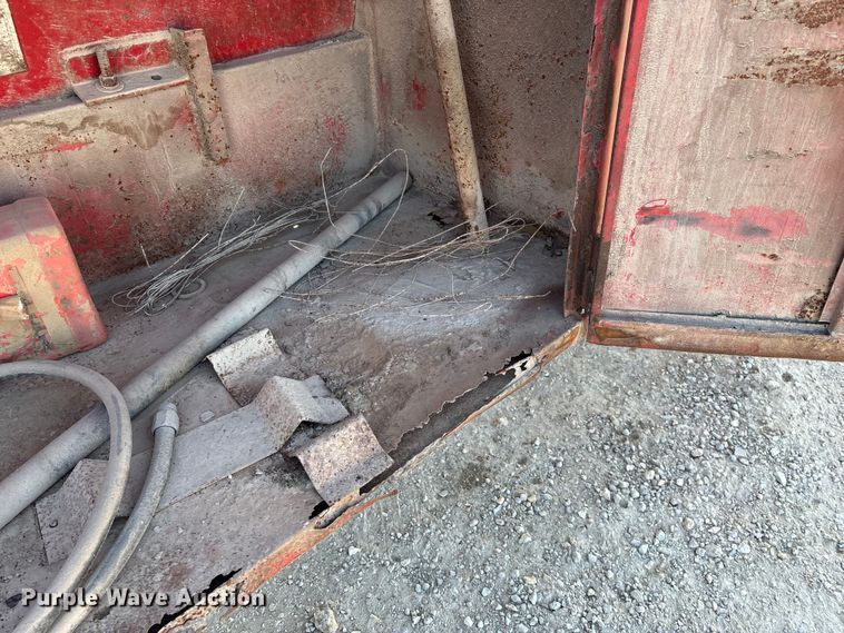 image for item FG0064 1991 GMC C6500 fuel truck