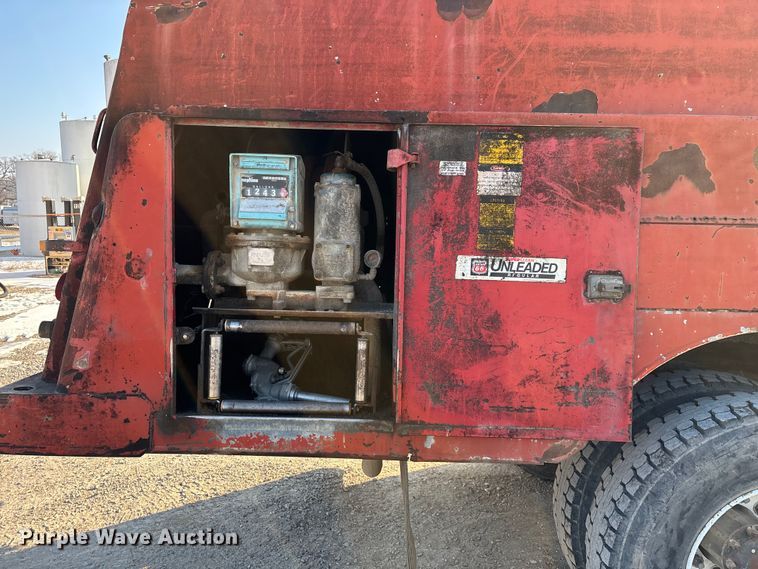 image for item FG0064 1991 GMC C6500 fuel truck