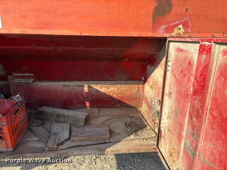 image for item FG0064 1991 GMC C6500 fuel truck