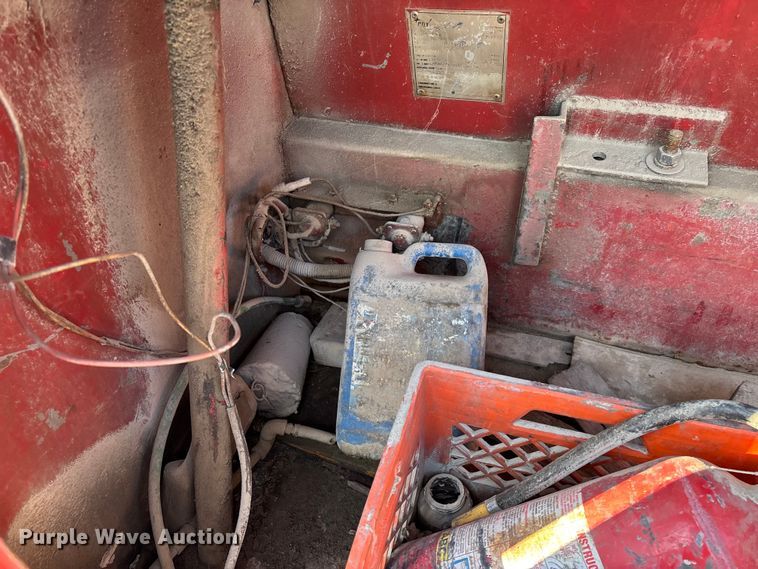 image for item FG0064 1991 GMC C6500 fuel truck