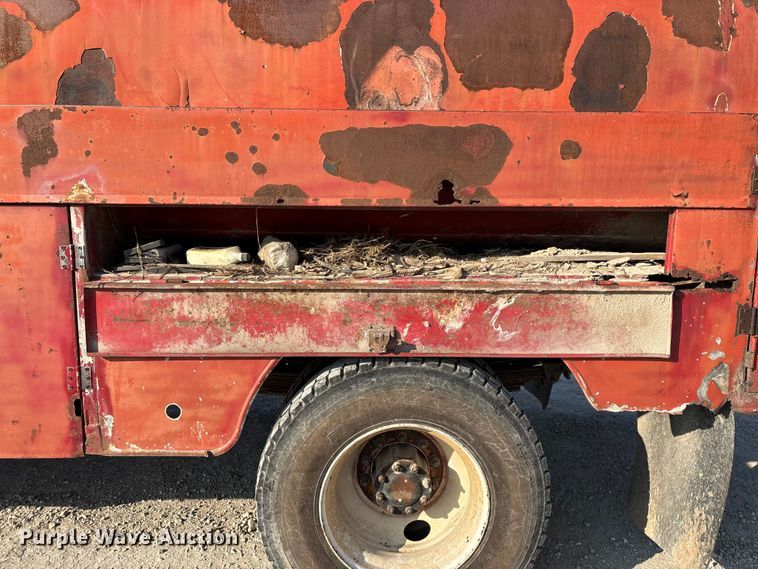 image for item FG0064 1991 GMC C6500 fuel truck